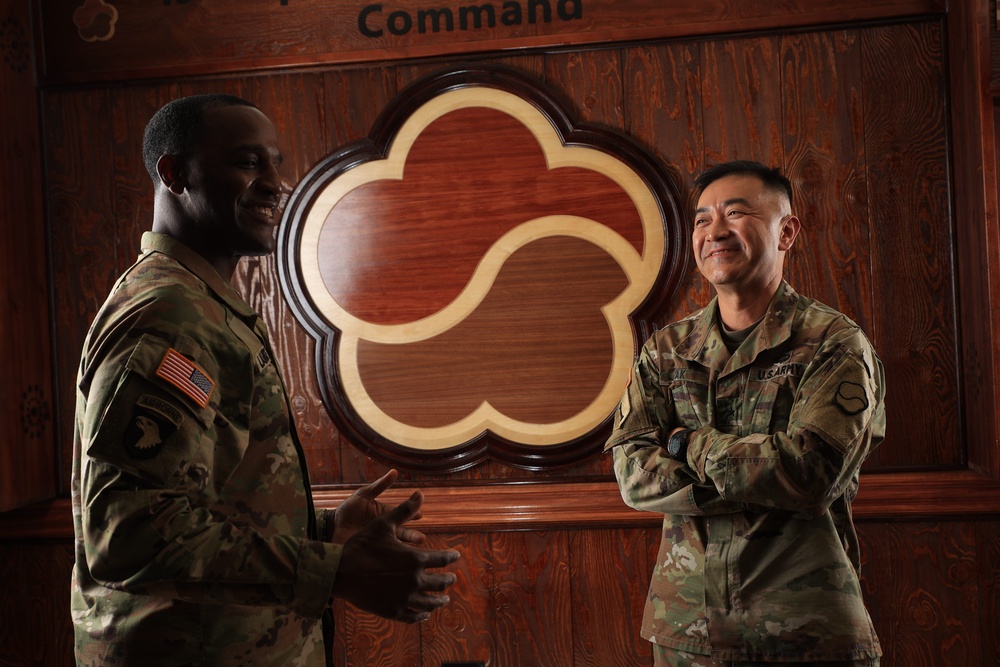 MG Lawrence Visits 19th ESC Headquarters