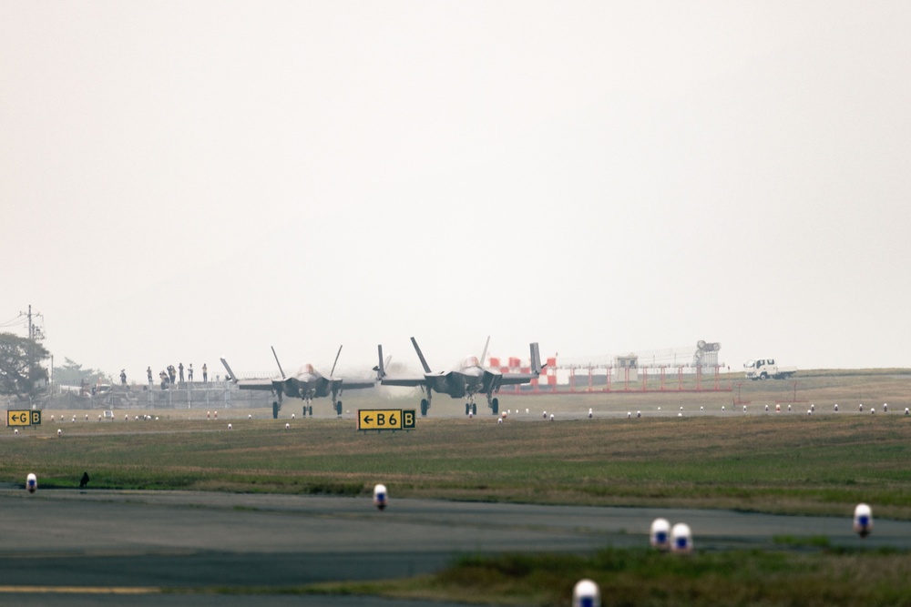 Fleet Air Wing 5 returns to MCAS Iwakuni.