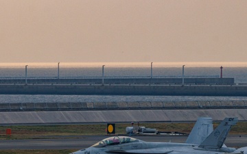 Carrier Air Wing aircraft returns to Marine Corps Air Station Iwakuni