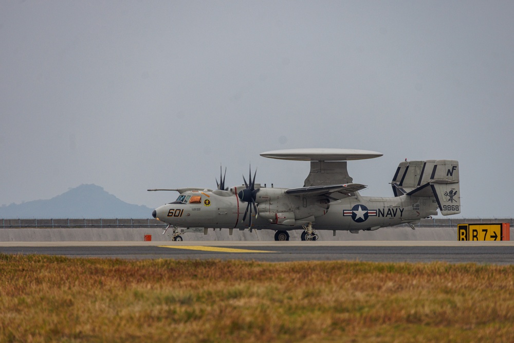 Carrier Air Wing Aircraft returns to Marine Corps Air Station Iwakuni