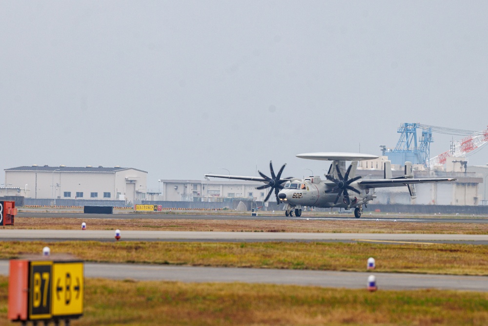 Carrier Air Wing Aircraft returns to Marine Corps Air Station Iwakuni