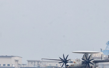 Carrier Air Wing Aircraft returns to Marine Corps Air Station Iwakuni