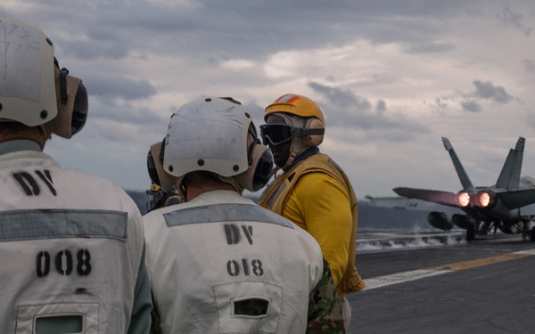 USS George Washington DV Embark