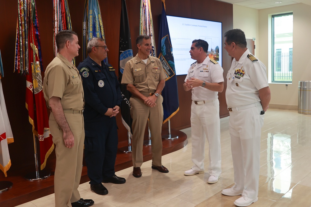 Military Leaders Train as CFMCC Continues in Miami