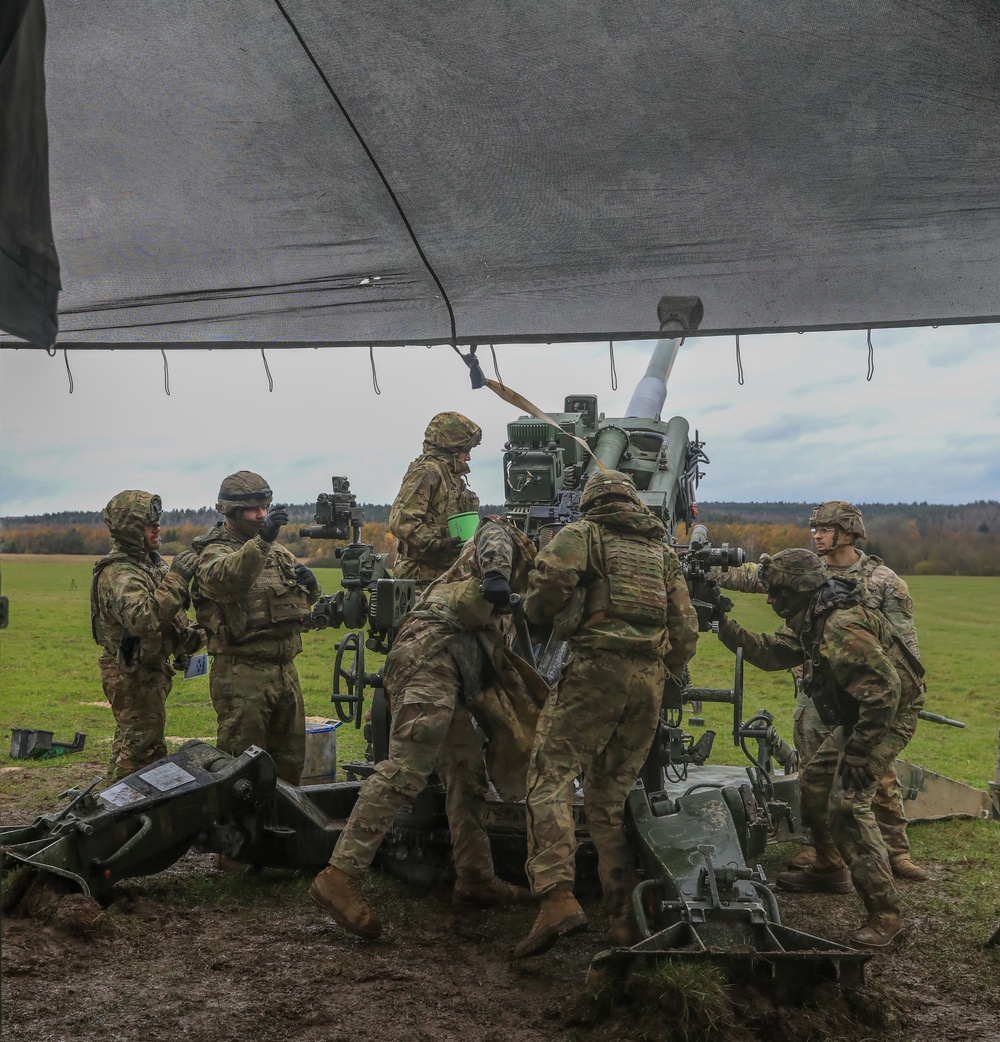 2CR Soldiers conduct M777A2 live fire exercise as part of  Dynamic Front 25