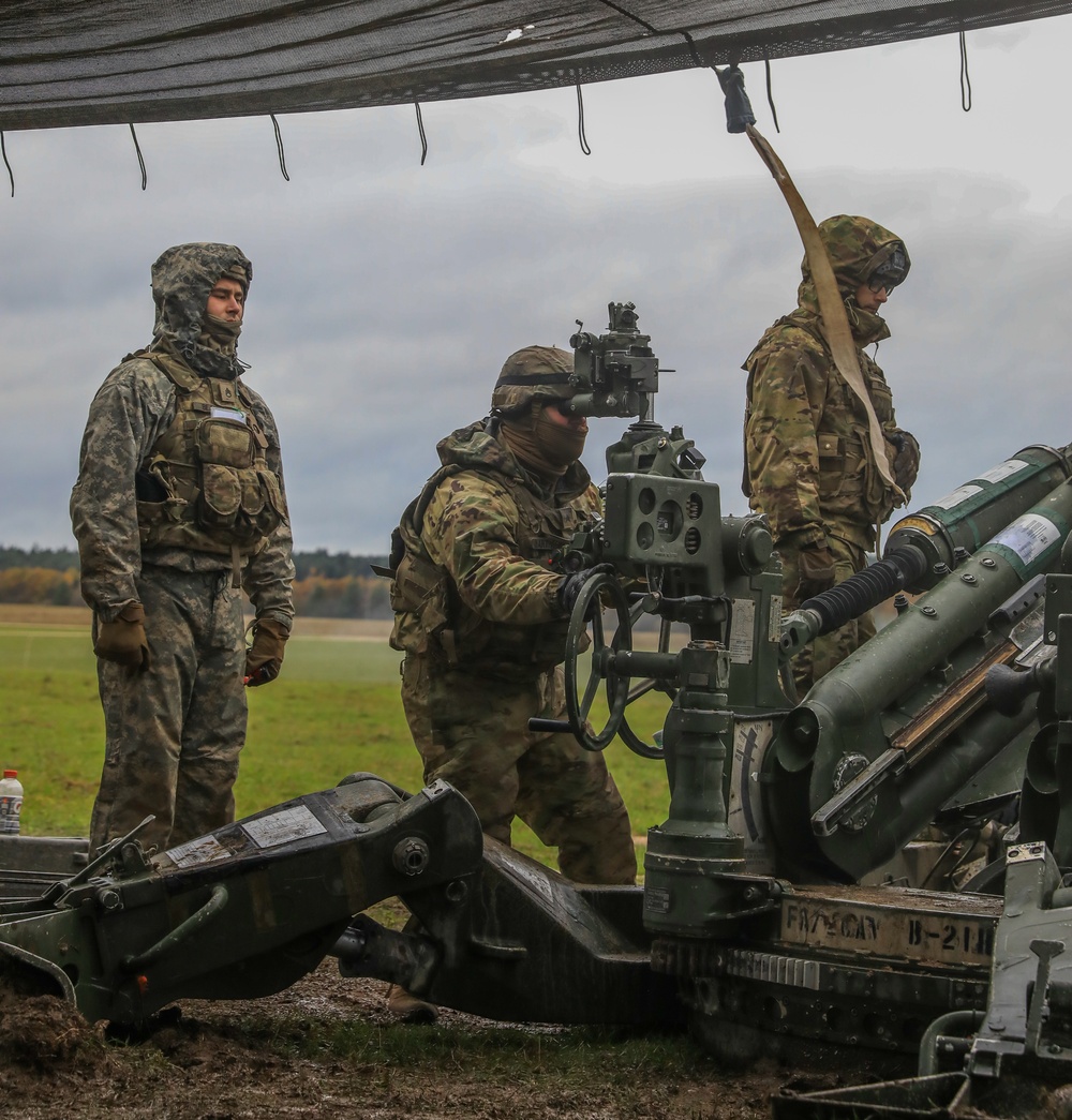 2CR Soldiers conduct M777A2 live fire exercise as part of  Dynamic Front 25