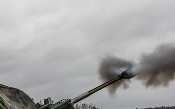 2nd Cavalry Regiment Field Artillery Squadron conducts live fire training during Exercise Dynamic Front 25