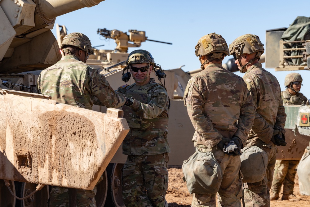 Sergeant Major of the Army Visits Fort Bliss Tank Gunnery