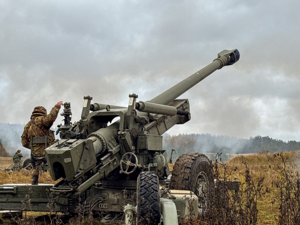 Italian Army soldiers participate in Dynamic Front 25 live fire exercise