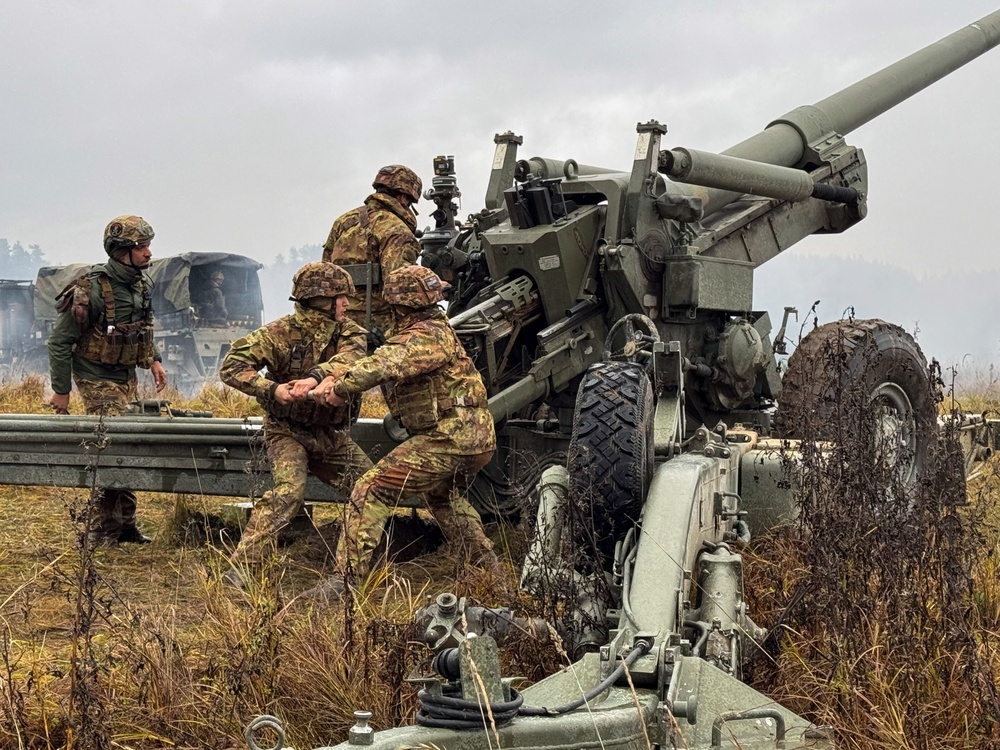 Italian Army soldiers participate in Dynamic Front 25 live fire exercise