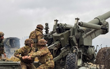 Italian Army soldiers participate in Dynamic Front 25 live fire exercise