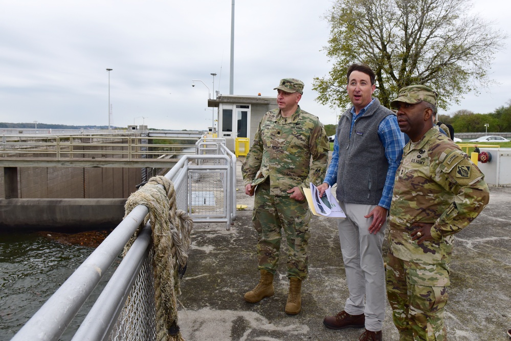 Maj. Gen. Jason Kelly visits Wilson Lock in Florence, Alabama