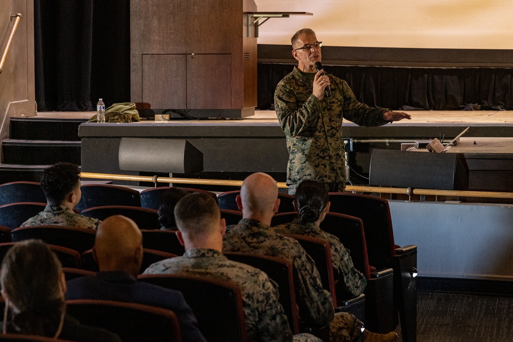 Chaplain of the Marine Corps Visits MCRD San Diego