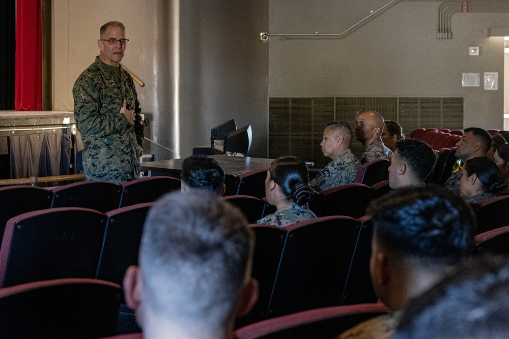 Chaplain of the Marine Corps Visits MCRD San Diego