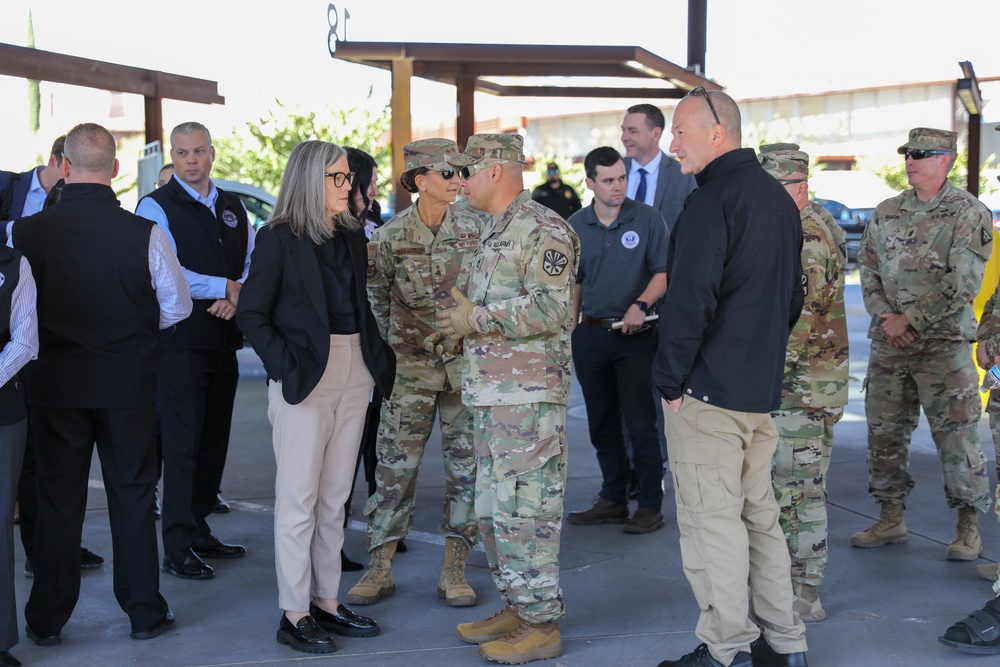 Arizona Governor Tours Port of Entry