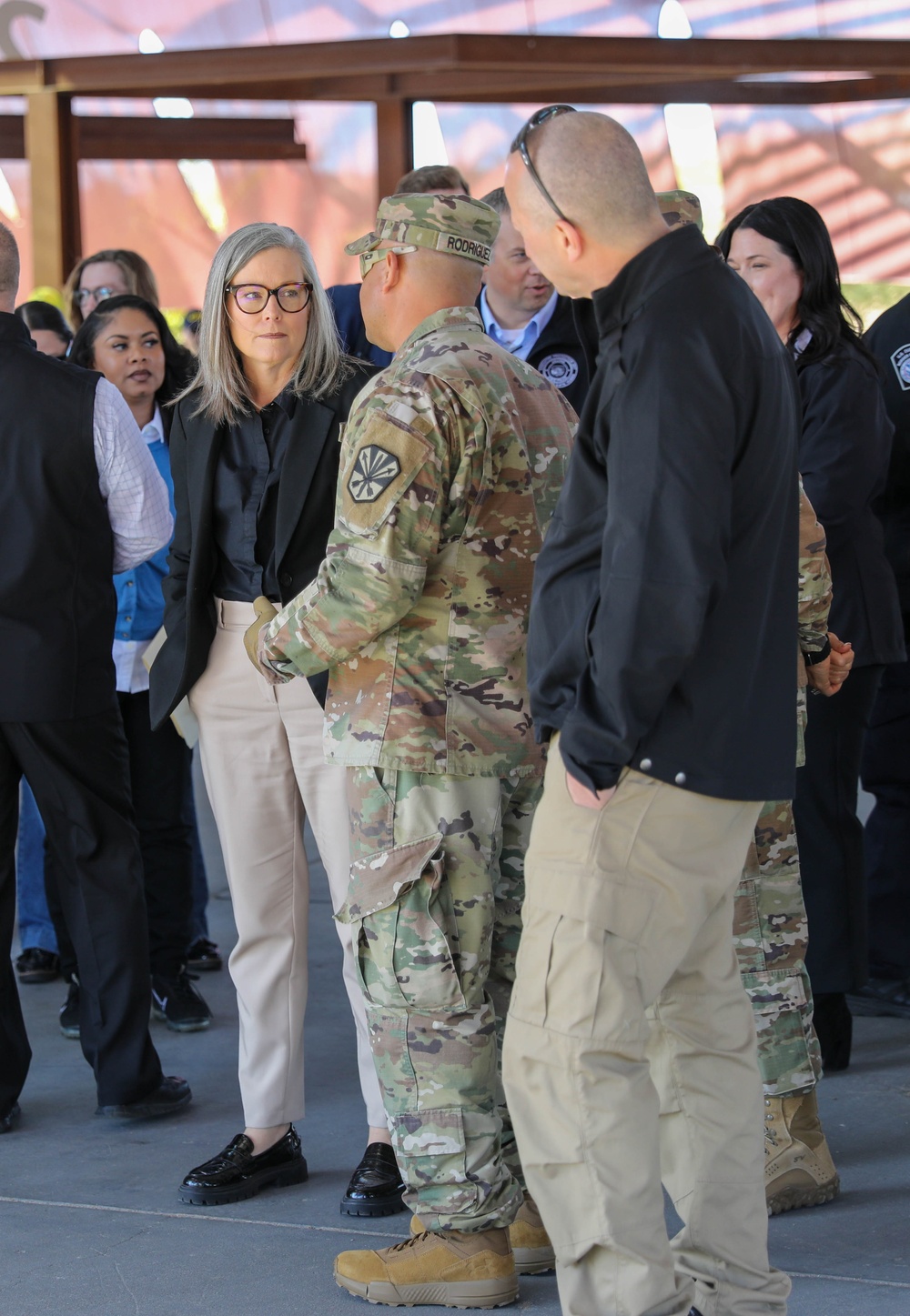 Arizona Governor Tours Port of Entry