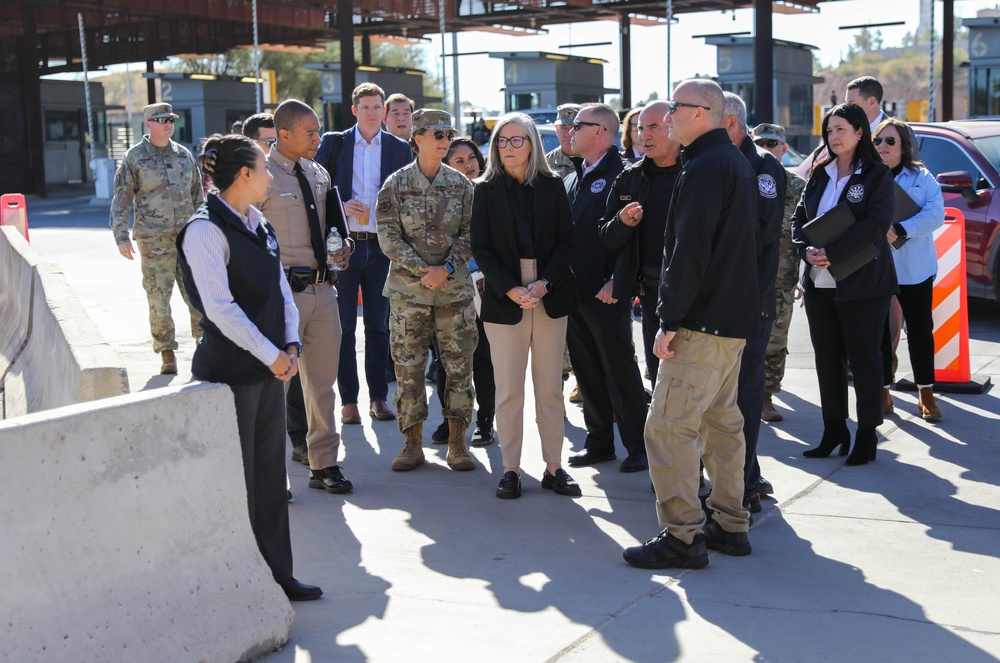 Arizona Governor Tours Port of Entry