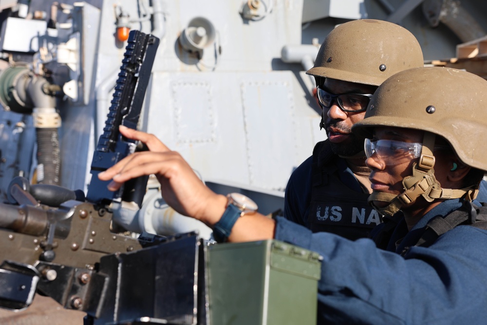 USS Arleigh Burke Gun Shoot