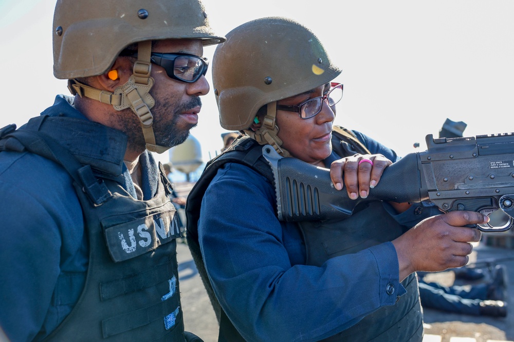 USS Arleigh Burke Gun Shoot