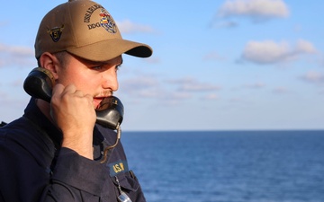 USS Arleigh Burke Man Overboard Drill