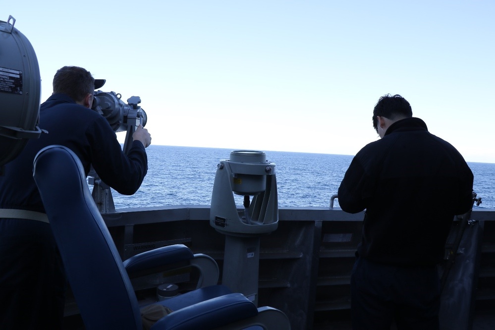 USS Tulsa (LCS 16) Sailors Conduct Visual Information Drill