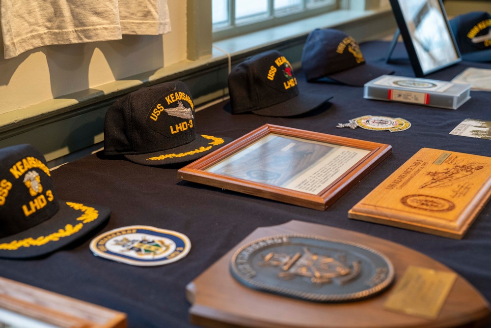 USS Kearsarge Sailors Visit their Namesake Veterans Day Weekend