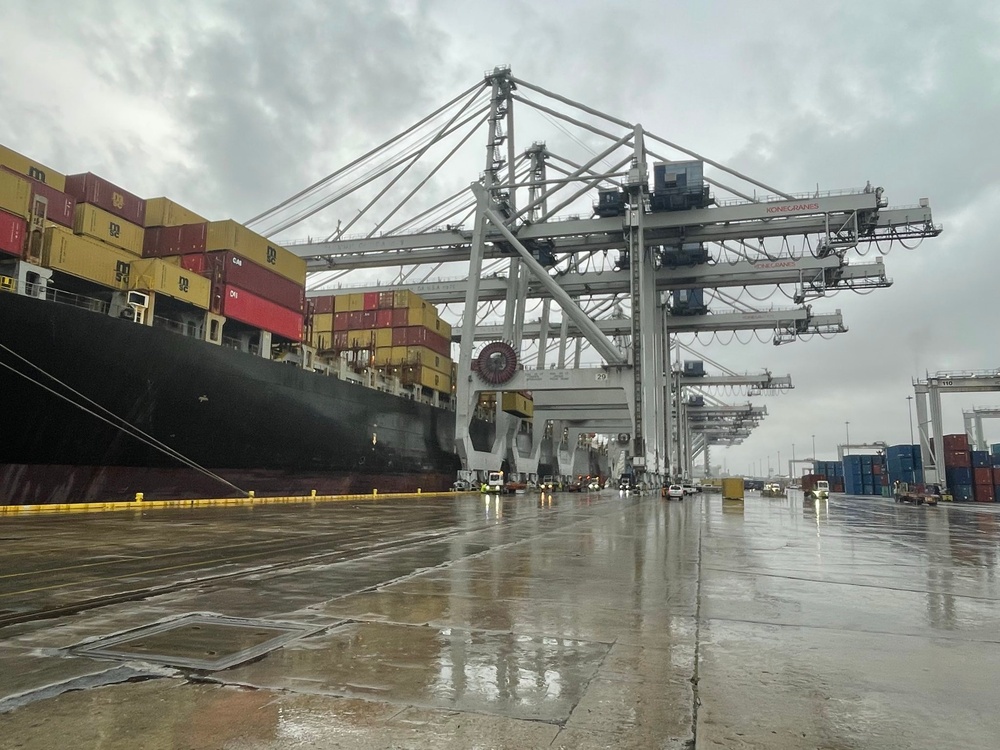 Soldiers observe safety strategies at Port of Savannah