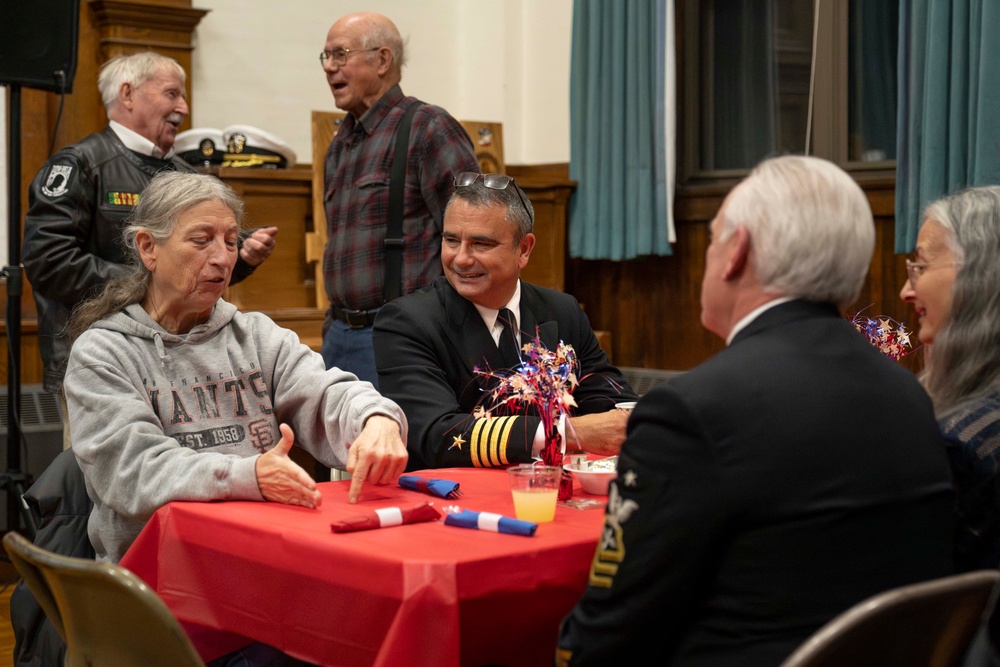 USS Kearsarge Sailors Visit their Namesake Veterans Day Weekend