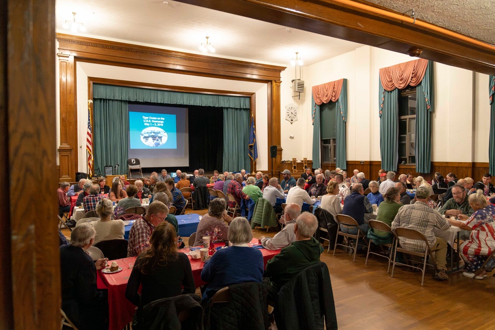 USS Kearsarge Sailors Visit their Namesake Veterans Day Weekend