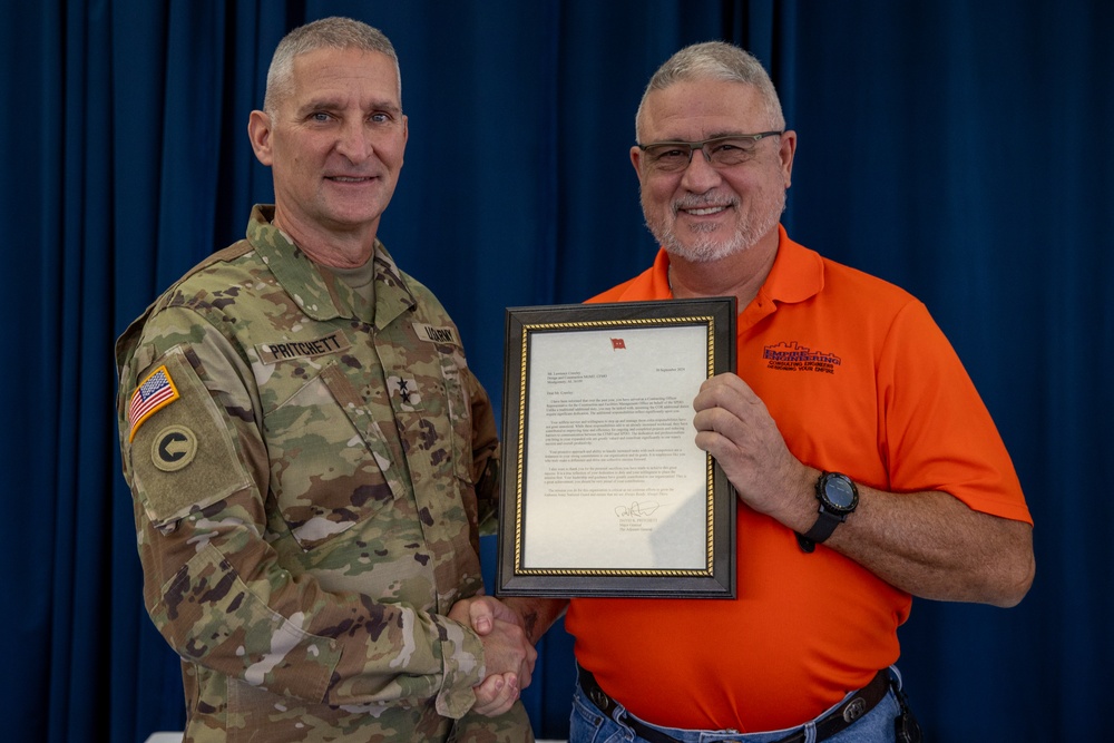 Alabama Guard recognizes military civilians for their service