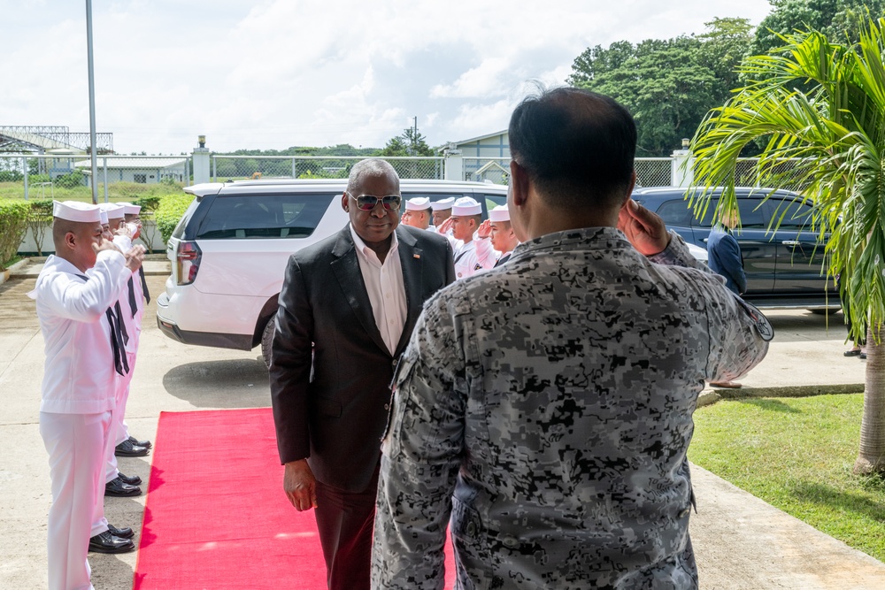 Secretary Austin visits WESTCOM, Palawan