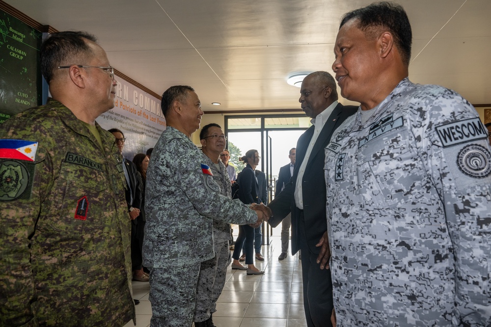 Secretary Austin visits WESTCOM, Palawan