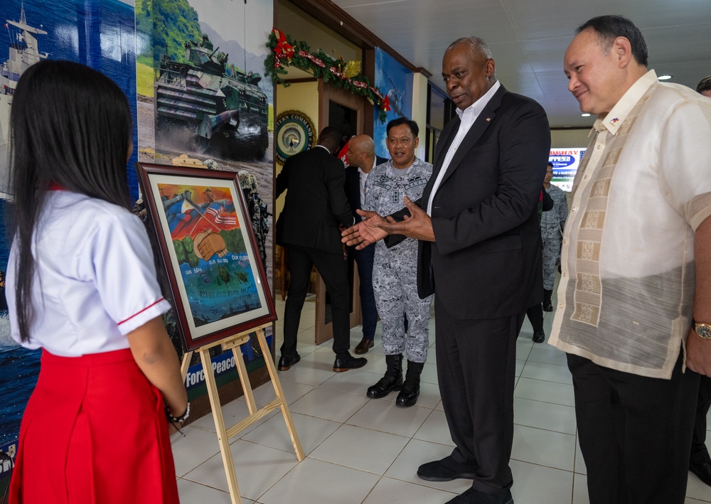 Secretary Austin visits WESTCOM, Palawan