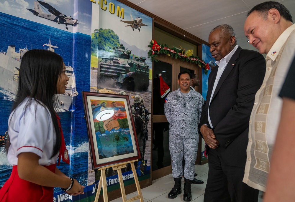 Secretary Austin visits WESTCOM, Palawan