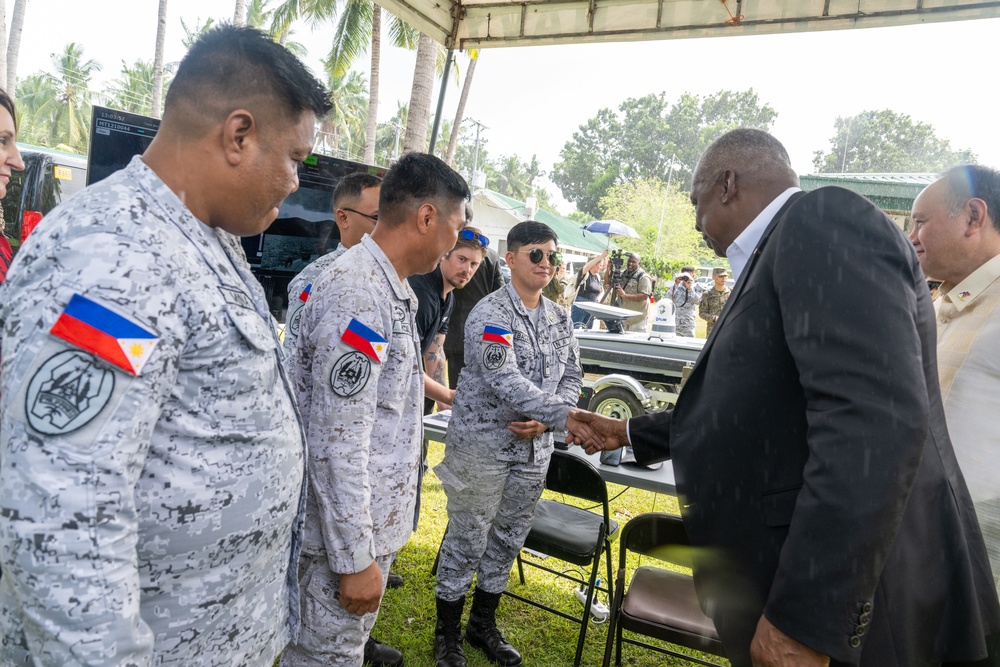 Secretary Austin visits Command, Control Fusion Center, Palawan