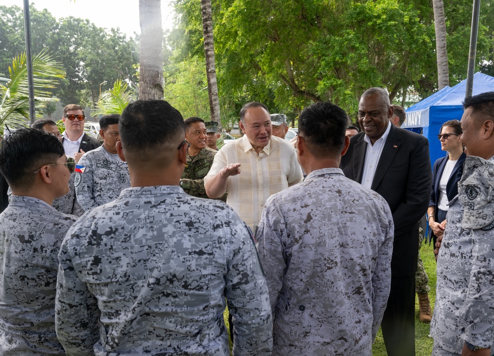 Secretary Austin visits Command, Control Fusion Center, Palawan