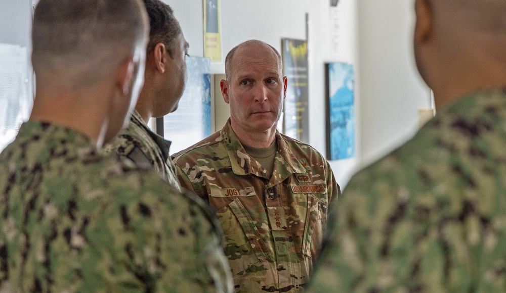 U.S. Forces Japan and 5th Air Force Commander, Lt. Gen. Stephen F. Jost Visits USNH Yokosuka