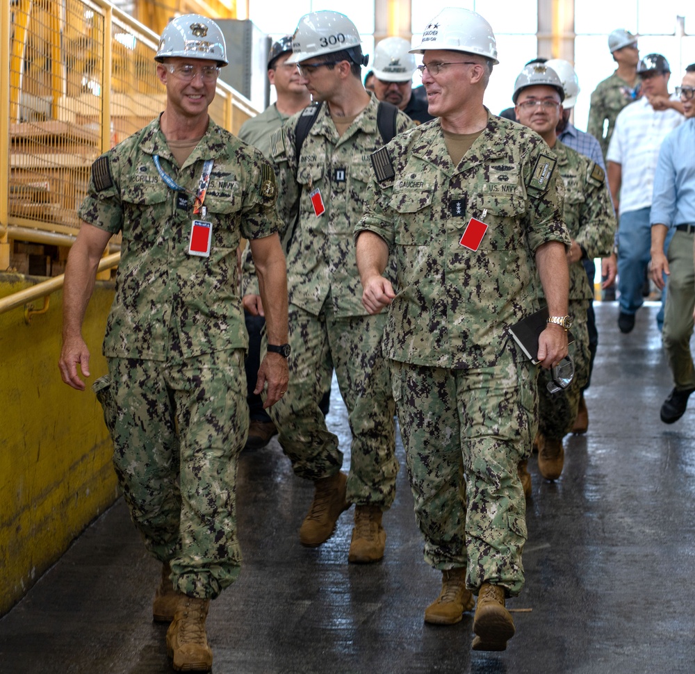 Commander, Submarine Forces Visits PHNSY &amp; IMF