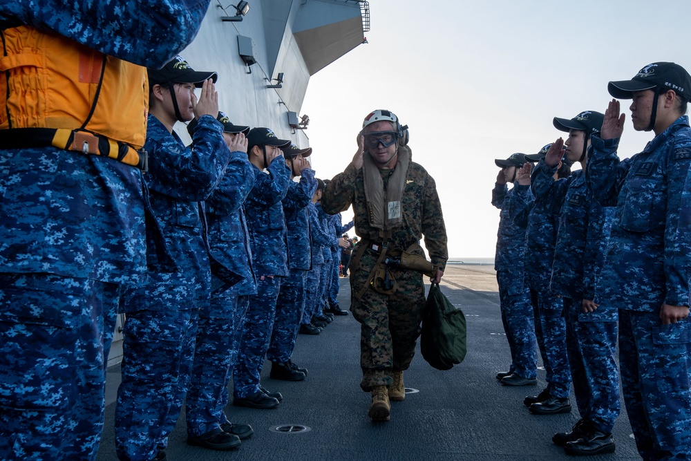 3rd MAW Commanding General visits JS Kaga