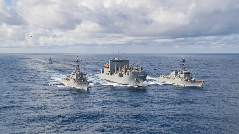 U.S. 7th Fleet ships conduct fueling-at-sea with Royal Canadian Navy