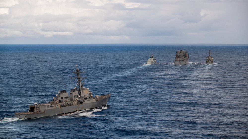 U.S. 7th Fleet ships conduct fueling-at-sea with Royal Canadian Navy