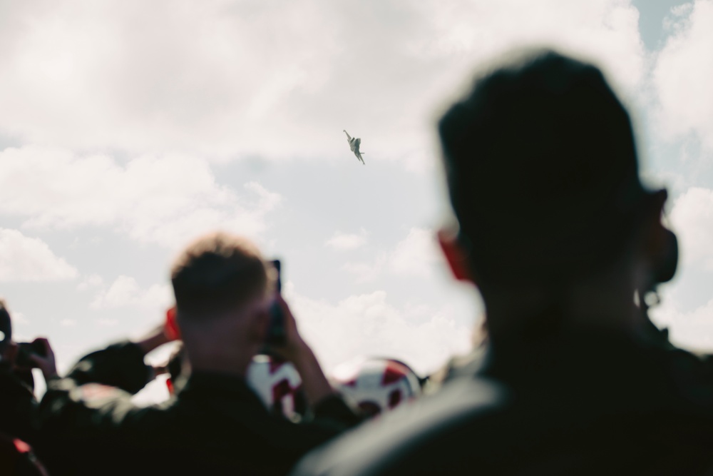 15th MEU, USS Boxer Conduct Air Power Demonstration During Tiger Cruise