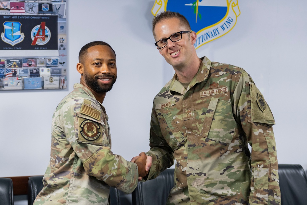 AFCENT Command Chief visits 380th AEW