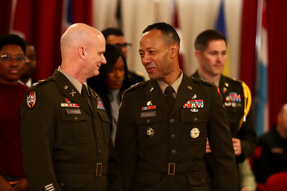 U.S. Army Officer honored with prestigious Italian Bronze Cross of Merit of the Carabinieri