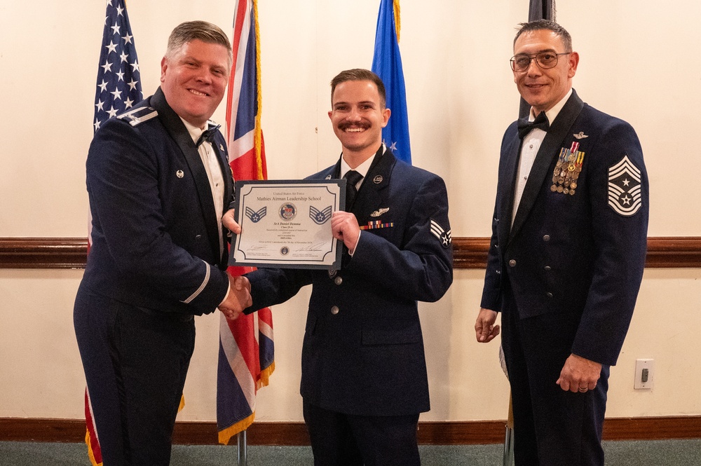 RAF Lakenheath recognizes ALS graduates