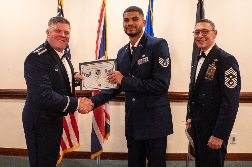 RAF Lakenheath recognizes ALS graduates