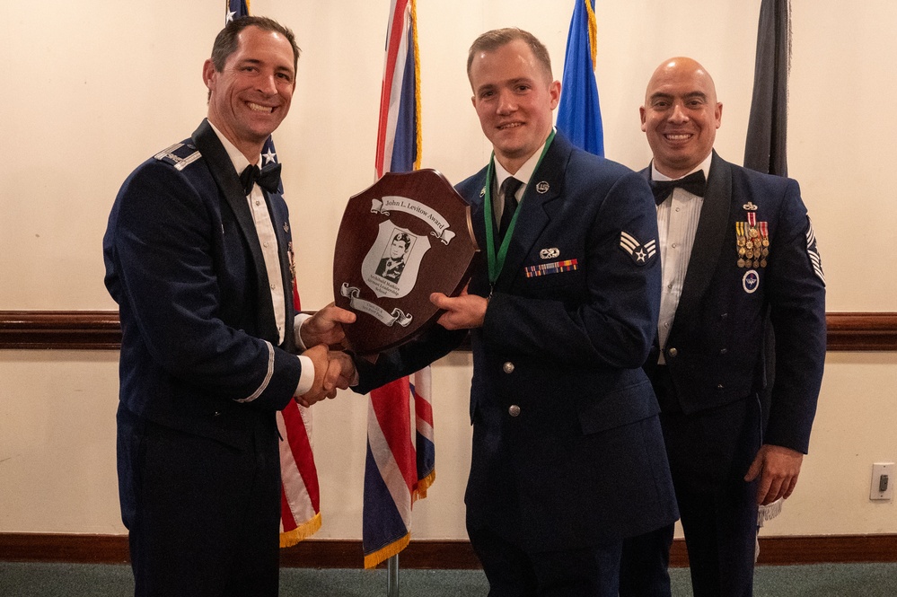 RAF Lakenheath recognizes ALS graduates