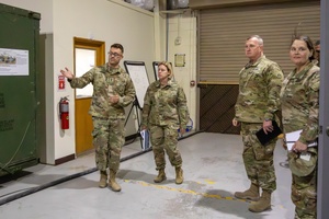 MCAS Iwakuni moms attend USO’s Special Delivery with Heidi Murkoff (Radio)