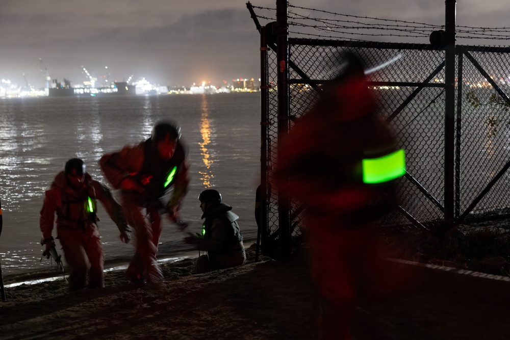 1st Bn., 7th Marines participates in infantry company small boat raid course