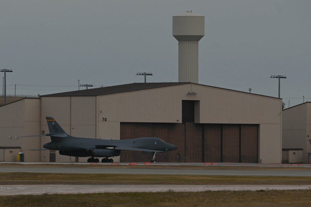 Ellsworth B-1B Lancers complete a Conus-to-Conus mission